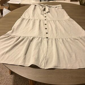 NWOT Tan NY&CO Maxi skirt with tie at waist and faux buttons